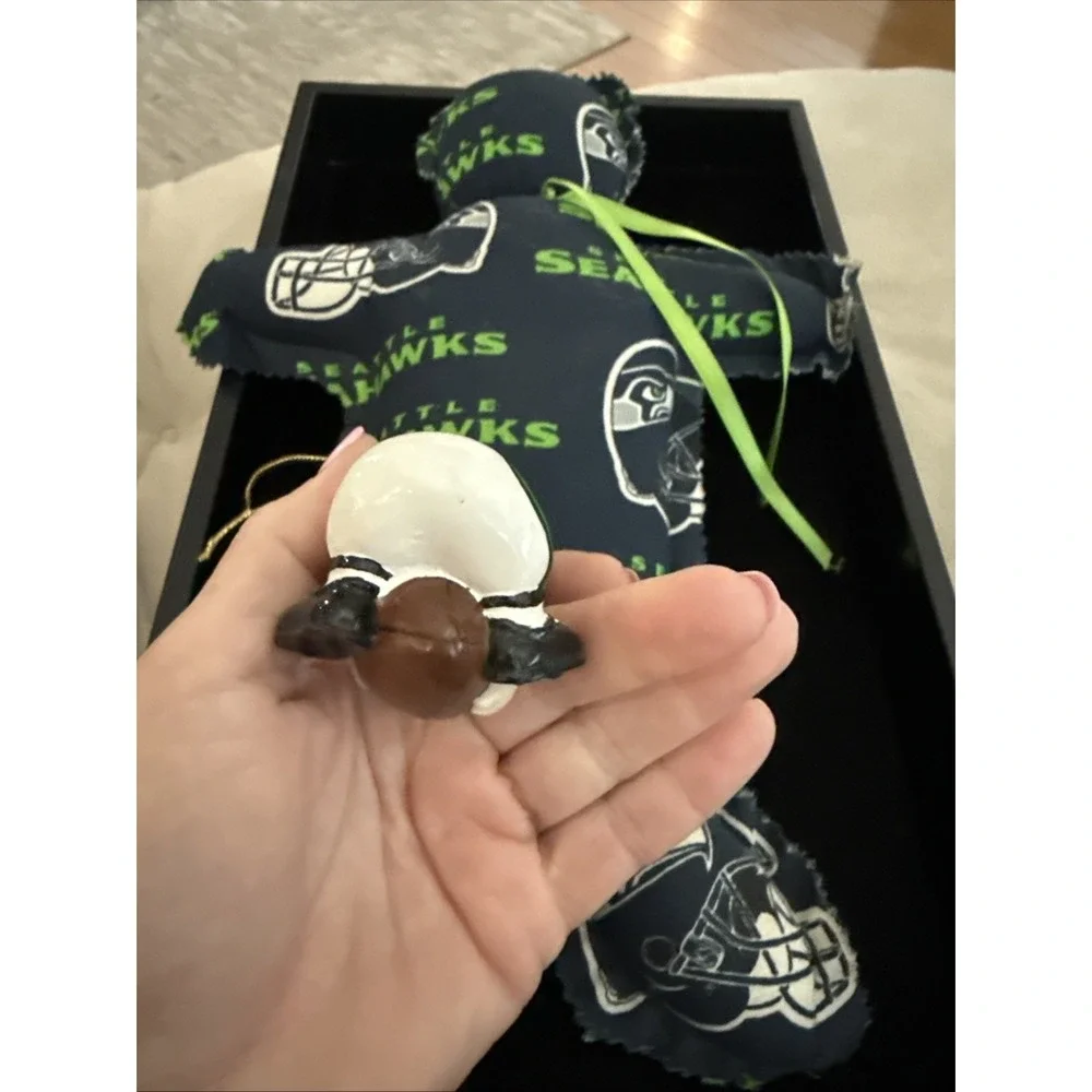 Seattle Seahawks NFL Christmas Ornament And Dammit‎ Doll.  4723